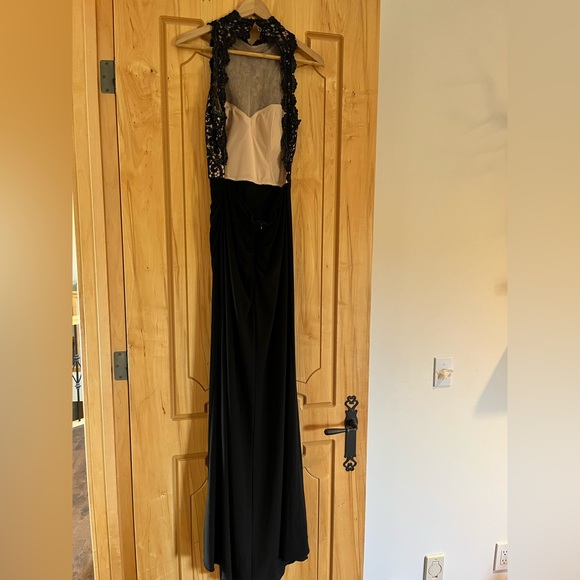 Xscape Formal Dress sz 6 - Picture 5 of 13